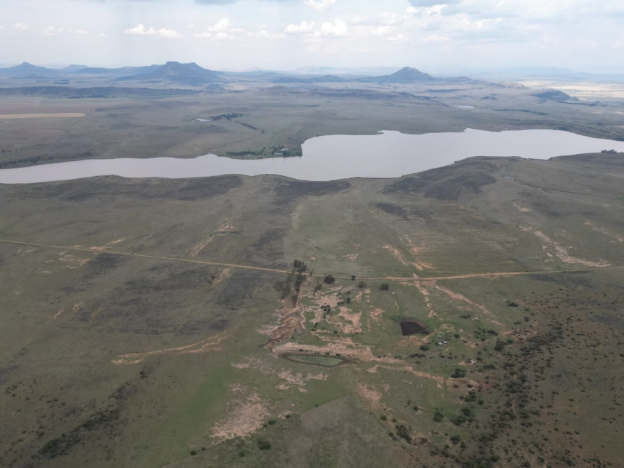 8 Bedroom Property for Sale in Tweespruit Free State